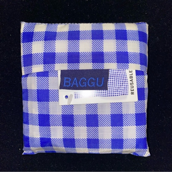 BAGGU Handbags - NWT BAGGU BLUE GINGHAM Standard Size Reusable Bag - Discontinued Pattern